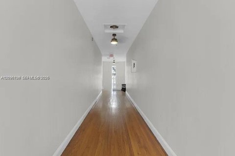 Copropriété à louer à Miami Beach, Floride: 1 chambre, 37.16 m2 № 2388062 - photo 8
