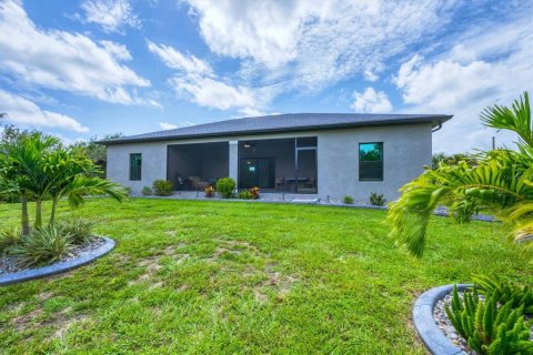 Villa ou maison à vendre à Port Charlotte, Floride: 3 chambres, 156.82 m2 № 1916943 - photo 30
