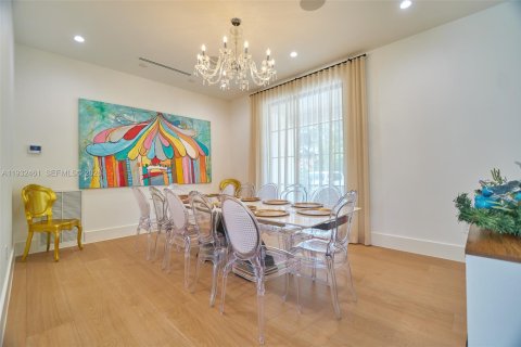 Villa ou maison à vendre à Pinecrest, Floride: 4 chambres № 2152445 - photo 4