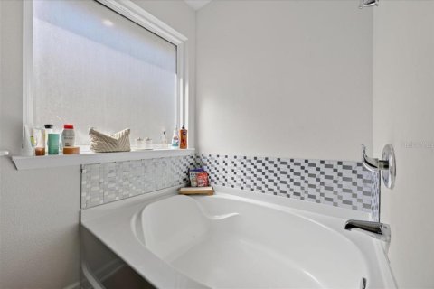 Villa ou maison à vendre à Crestview, Floride: 4 chambres, 172.05 m2 № 2431102 - photo 27