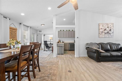 Villa ou maison à vendre à Bradenton, Floride: 3 chambres, 127.46 m2 № 2398724 - photo 11