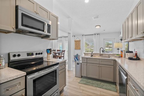Villa ou maison à vendre à Bradenton, Floride: 3 chambres, 127.46 m2 № 2398724 - photo 18