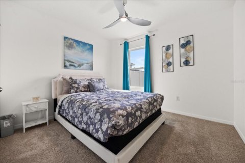 Villa ou maison à vendre à Kissimmee, Floride: 5 chambres, 248.42 m2 № 1821191 - photo 13