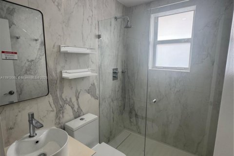 Appartement à louer à Miami, Floride: 1 chambre, 230.96 m2 № 1969292 - photo 6