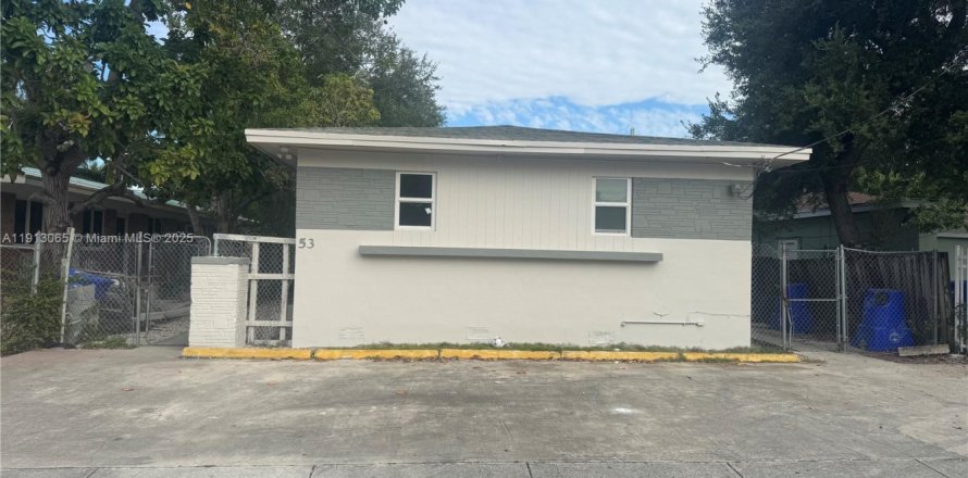 Appartement à Miami, Floride 1 chambre, 230.96 m2 № 1969292