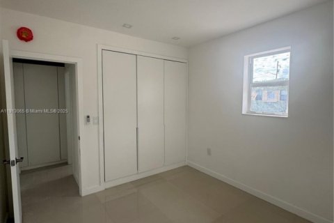 Appartement à louer à Miami, Floride: 1 chambre, 230.96 m2 № 1969292 - photo 8