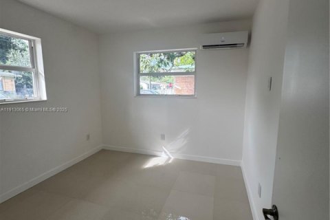 Appartement à louer à Miami, Floride: 1 chambre, 230.96 m2 № 1969292 - photo 7