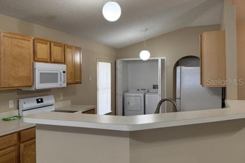 Casa en alquiler en Orlando, Florida, 3 dormitorios, 152.27 m2 № 2093953 - foto 5