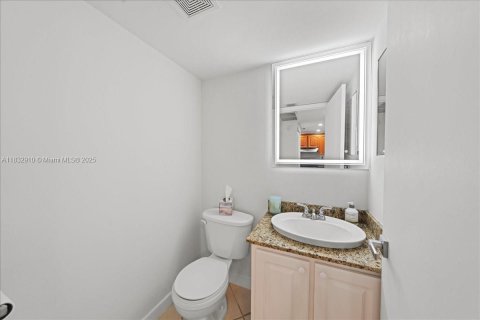 Copropriété à vendre à Miami, Floride: 1 chambre, 65.03 m2 № 1814434 - photo 15