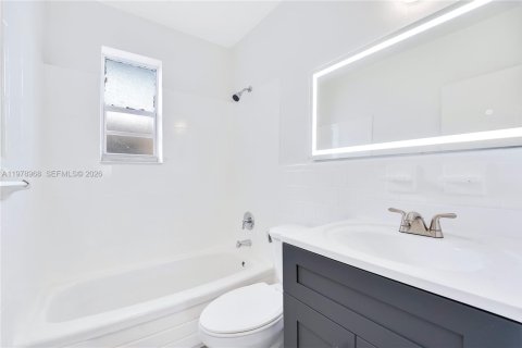 Снять в аренду виллу или дом в Норт-Майами-Бич, Флорида 1 спальня, 102.19м2, № 2046095 - фото 9