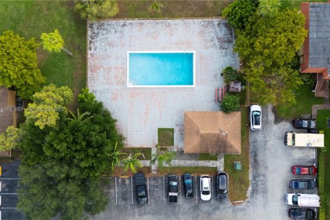 Copropriété à vendre à Hialeah, Floride: 3 chambres, 91.04 m2 № 1987643 - photo 26