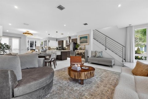 Снять в аренду таунхаус в Дорал, Флорида 4 спальни, 215.25м2, № 2066715 - фото 10