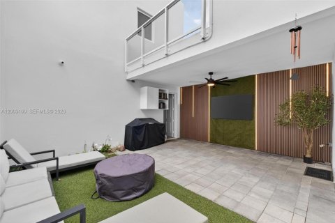 Снять в аренду таунхаус в Дорал, Флорида 4 спальни, 215.25м2, № 2066715 - фото 25