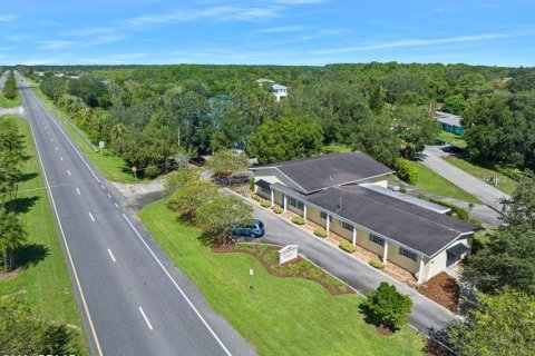 Commercial property in Ormond Beach, Florida 354.14 sq.m. № 1598758 - photo 1