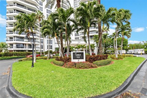 Condo à Aventura, Floride, 2 chambres  № 2024679