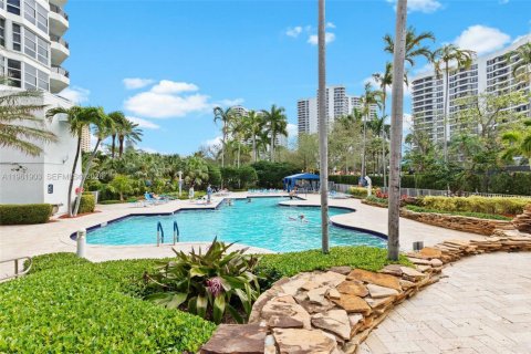 Copropriété à louer à Aventura, Floride: 2 chambres, 125.7 m2 № 2024679 - photo 29