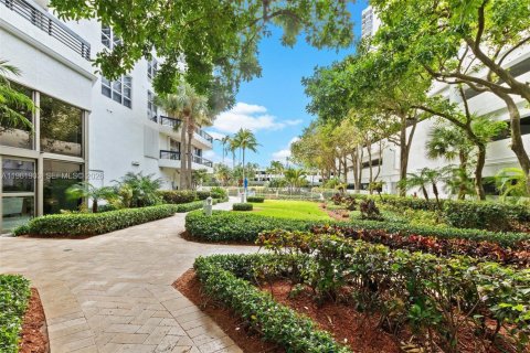 Copropriété à louer à Aventura, Floride: 2 chambres, 125.7 m2 № 2024679 - photo 28