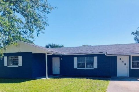 Casa en Edgewater, Florida 3 dormitorios, 125.42 m2 № 2157362