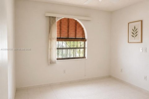 Купить виллу или дом в Хайалиа, Флорида 3 спальни, 118.36м2, № 2254010 - фото 18