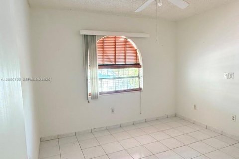 Купить виллу или дом в Хайалиа, Флорида 3 спальни, 118.36м2, № 2254010 - фото 17