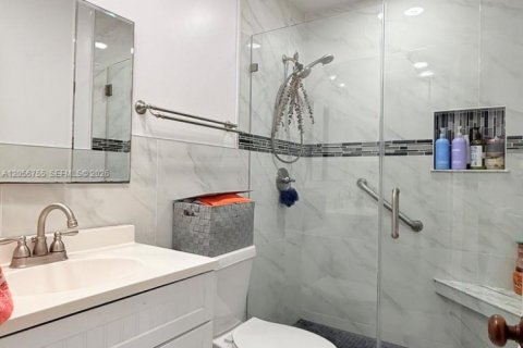 Купить виллу или дом в Хайалиа, Флорида 3 спальни, 118.36м2, № 2254010 - фото 16