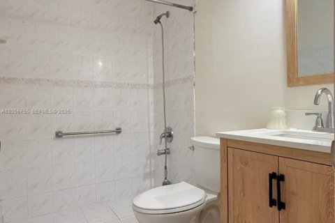 Купить виллу или дом в Хайалиа, Флорида 3 спальни, 118.36м2, № 2254010 - фото 20