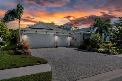 Casa en venta en Bradenton, Florida, 3 dormitorios, 210.7 m2 № 1654688 - foto 2