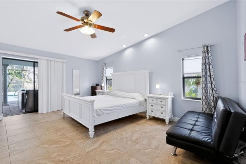 Villa ou maison à vendre à Saint Petersburg, Floride: 4 chambres, 271.55 m2 № 2431812 - photo 20
