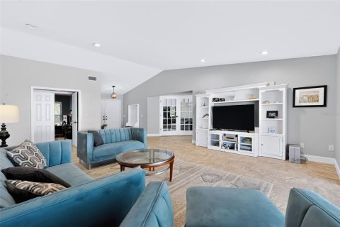 Villa ou maison à vendre à Saint Petersburg, Floride: 4 chambres, 271.55 m2 № 2431812 - photo 12