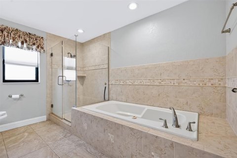Villa ou maison à vendre à Saint Petersburg, Floride: 4 chambres, 271.55 m2 № 2431812 - photo 24