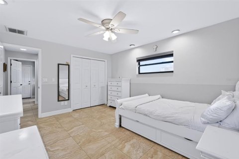 Villa ou maison à vendre à Saint Petersburg, Floride: 4 chambres, 271.55 m2 № 2431812 - photo 30