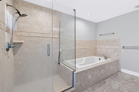 Villa ou maison à vendre à Saint Petersburg, Floride: 4 chambres, 271.55 m2 № 2431812 - photo 25