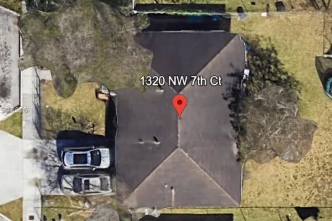 House in Florida City, Florida 4 bedrooms, 129.6 sq.m. № 2045616 - photo 8