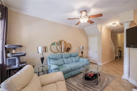 Townhouse in Four Corners, Florida 3 bedrooms, 156.63 sq.m. № 2116223 - photo 5