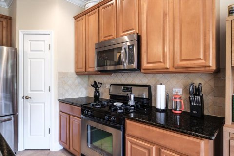 Townhouse in Four Corners, Florida 3 bedrooms, 156.63 sq.m. № 2116223 - photo 9