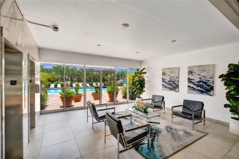 Снять в аренду кондоминиум в Халландейл-Бич, Флорида 1 спальня, 85.93м2, № 2005517 - фото 7