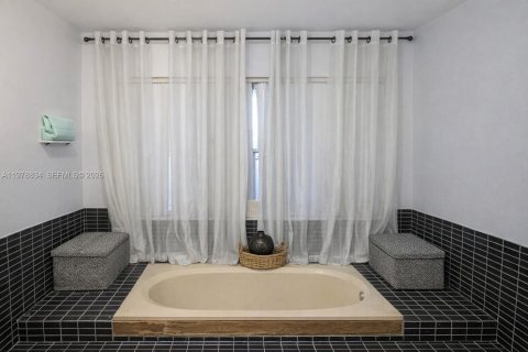 Condominio en venta en Lauderhill, Florida, 3 dormitorios, 195.09 m2 № 2044117 - foto 21