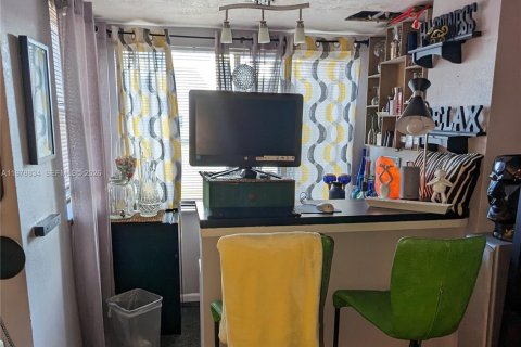 Condominio en venta en Lauderhill, Florida, 3 dormitorios, 195.09 m2 № 2044117 - foto 10