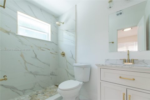 Villa ou maison à vendre à North Lauderdale, Floride: 4 chambres, 105.17 m2 № 1953807 - photo 19