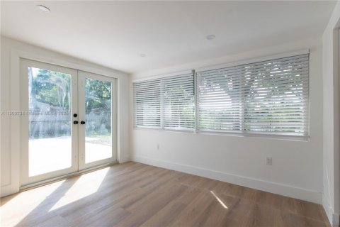 Villa ou maison à vendre à North Lauderdale, Floride: 4 chambres, 105.17 m2 № 1953807 - photo 18