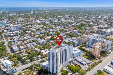 Condo in Miami, Florida, 2 bedrooms  № 1790866 - photo 12