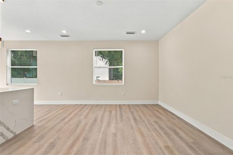 Casa en venta en Tampa, Florida, 3 dormitorios, 161.93 m2 № 2383741 - foto 15