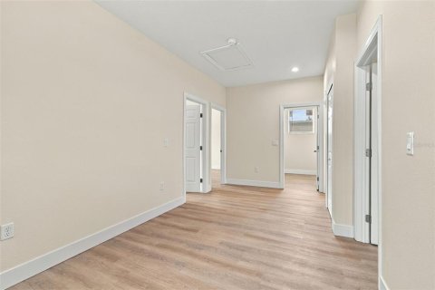 Casa en venta en Tampa, Florida, 3 dormitorios, 161.93 m2 № 2383741 - foto 18