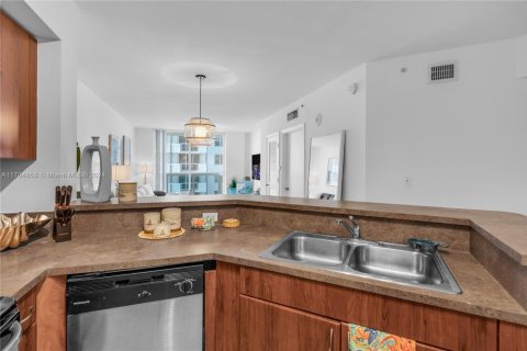 Copropriété à louer à Surfside, Floride: 1 chambre, 67.54 m2 № 1932070 - photo 20