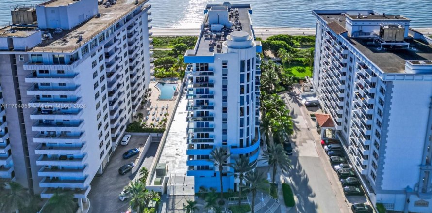 Condo à Surfside, Floride, 1 chambre № 1932070