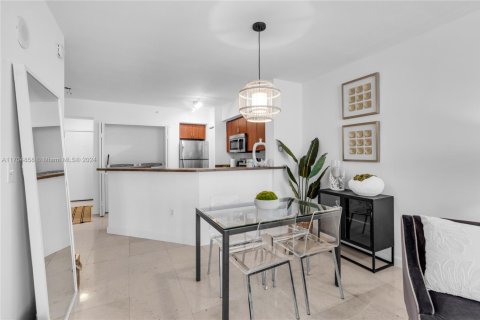 Copropriété à louer à Surfside, Floride: 1 chambre, 67.54 m2 № 1932070 - photo 25