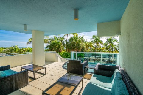 Copropriété à louer à Surfside, Floride: 1 chambre, 67.54 m2 № 1932070 - photo 12