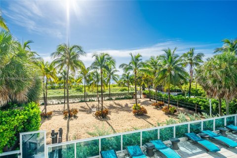 Copropriété à louer à Surfside, Floride: 1 chambre, 67.54 m2 № 1932070 - photo 13
