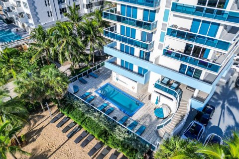 Copropriété à louer à Surfside, Floride: 1 chambre, 67.54 m2 № 1932070 - photo 8