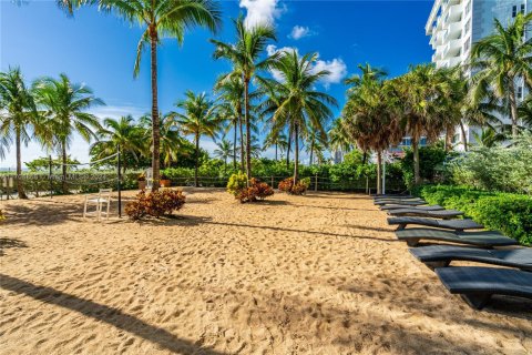 Copropriété à louer à Surfside, Floride: 1 chambre, 67.54 m2 № 1932070 - photo 15